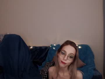 girl
        amber_quell_here cam image #69962