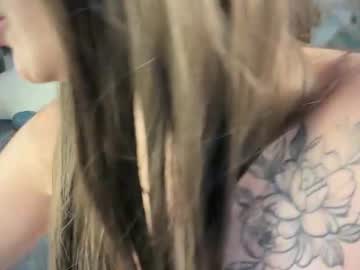 girl
        anna_morison cam image #50876