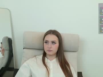 girl
        odette_annable cam image #250909