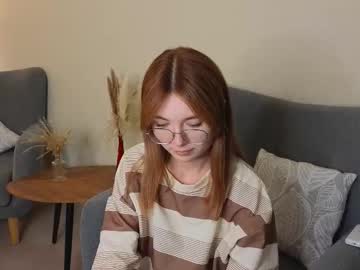 girl
        robert_richardss cam image #44395