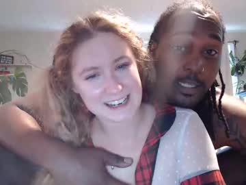 couple
        violetxdaddy cam image #203511
