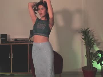 girl
        marmuse cam image #102194