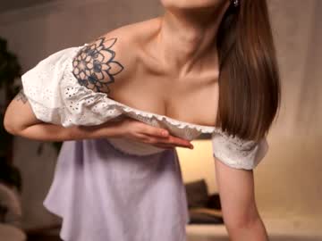 girl
        lovely_tammy cam image #27850