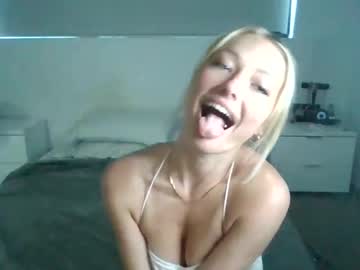 girl
        gisellestreams cam image #225323
