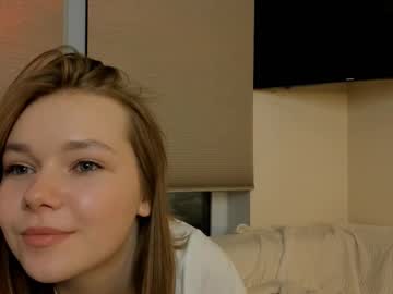girl
        earlenedaughtrey cam image #239952