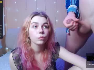 couple
        doubly_horny cam image #11352