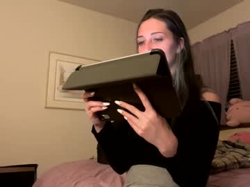 girl
        kittypurr79 cam image #221188