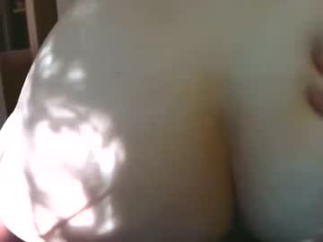 couple
        honeybadjerr69 cam image #99998