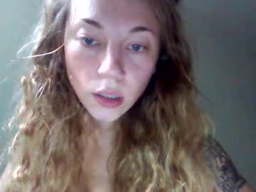 girl
        your_fav1 cam image #260706