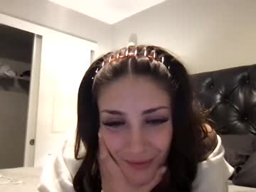 girl
        petite_barbie999 cam image #100763