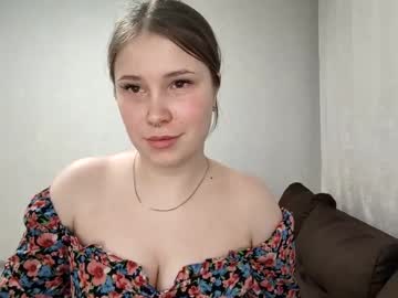 girl
        adelle_pero cam image #216977