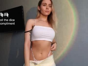 girl
        aurora_ri cam image #106975