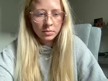 girl
        jessicastainless cam image #107545
