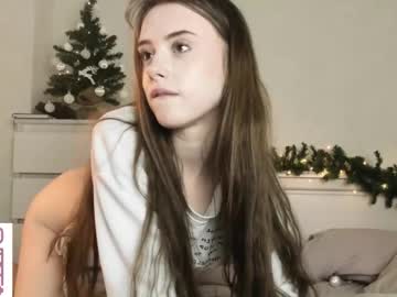 girl
        amylovesyouu cam image #65927