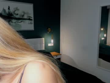 girl
        blue_energy_ cam image #152450