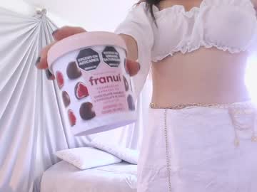 girl
        kendalltyler cam image #14684
