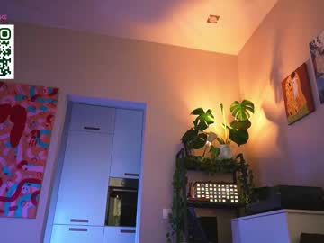 girl
        suk_ki cam image #37754