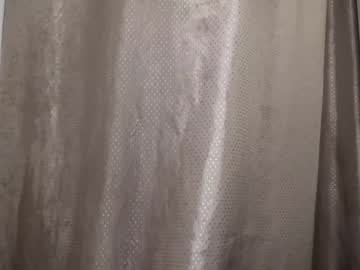 girl
        faerienugs cam image #88379