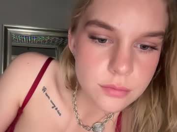 girl
        alexkelseyxox cam image #255125