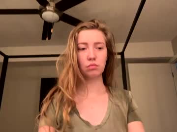 girl
        chloesorenson cam image #90933
