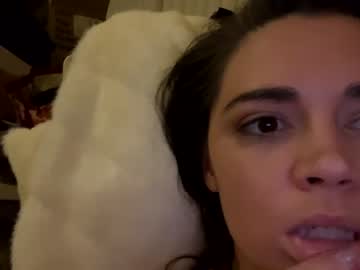 girl
        holyfairyxo cam image #162256