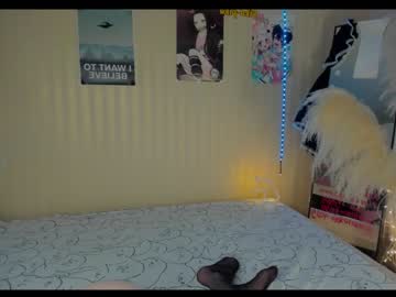 girl
        michelle_swan cam image #21153