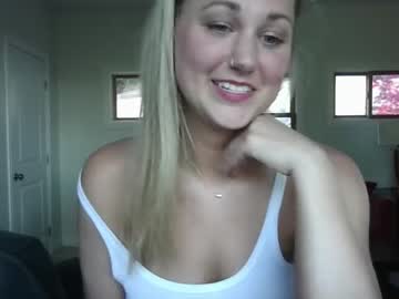 girl
        piercedgamer cam image #96294