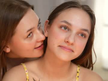girl
        julli_a cam image #210951