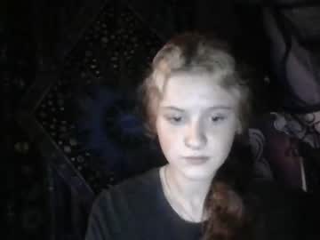 girl
        ghost_bby2 cam image #82161