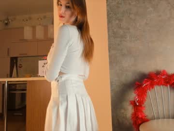 girl
        cindyhips cam image #55693