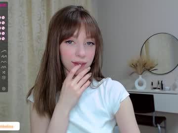 girl
        shy_thumbelina cam image #22509