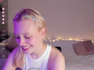 girl
        molly_blooom cam image #156984