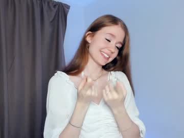 girl
        tiny_heaven cam image #117729