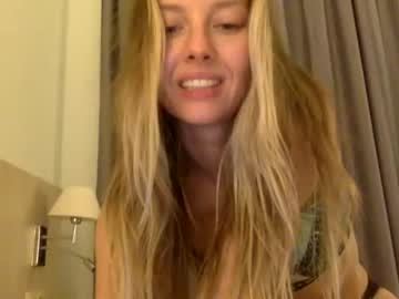 girl
        preciousdi cam image #35959