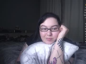 girl
        8wolf8 cam image #148032