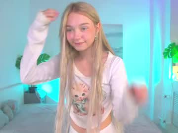 girl
        tiny_flame cam image #175211