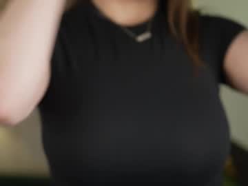 couple
        sweetdesiree_ cam image #32569