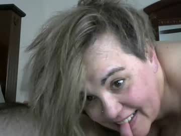 couple
        luv2squirt_2 cam image #138173
