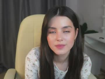 girl
        lucky_forme cam image #241156