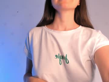 girl
        elliehunt cam image #105353