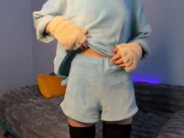 girl
        sheenaeastes cam image #166578