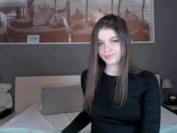 girl
        sof1a_shy cam image #52412