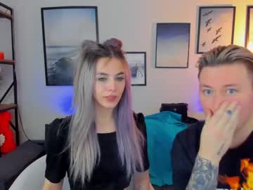 couple
        mia_levie cam image #17817