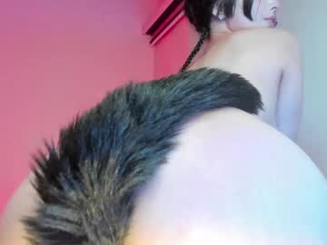 girl
        777neo cam image #27109
