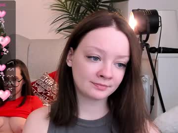 girl
        radiants_2 cam image #138198