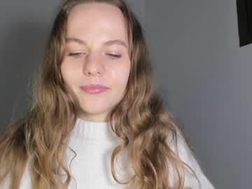 girl
        evalalala cam image #51993
