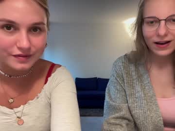 girl
        lillybambus cam image #121638