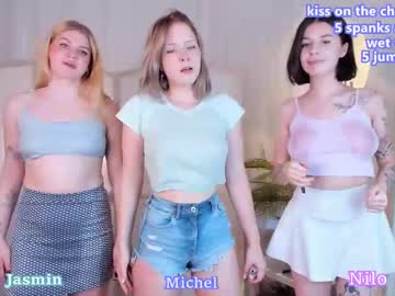 girl
        angels__club cam image #221671