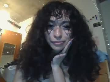 girl
        colettestarling777 cam image #28929
