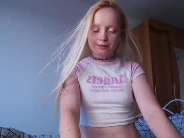 girl
        _drammasqueen_ cam image #184488